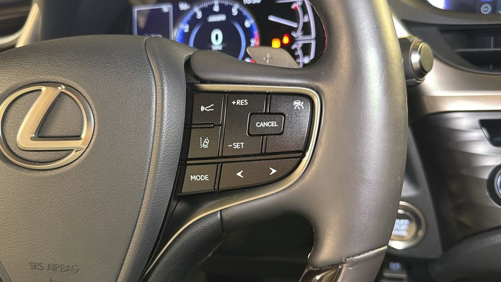 Used 2019 Lexus ES 350 Ultra Luxury w/ Accessory Package 2 image 22