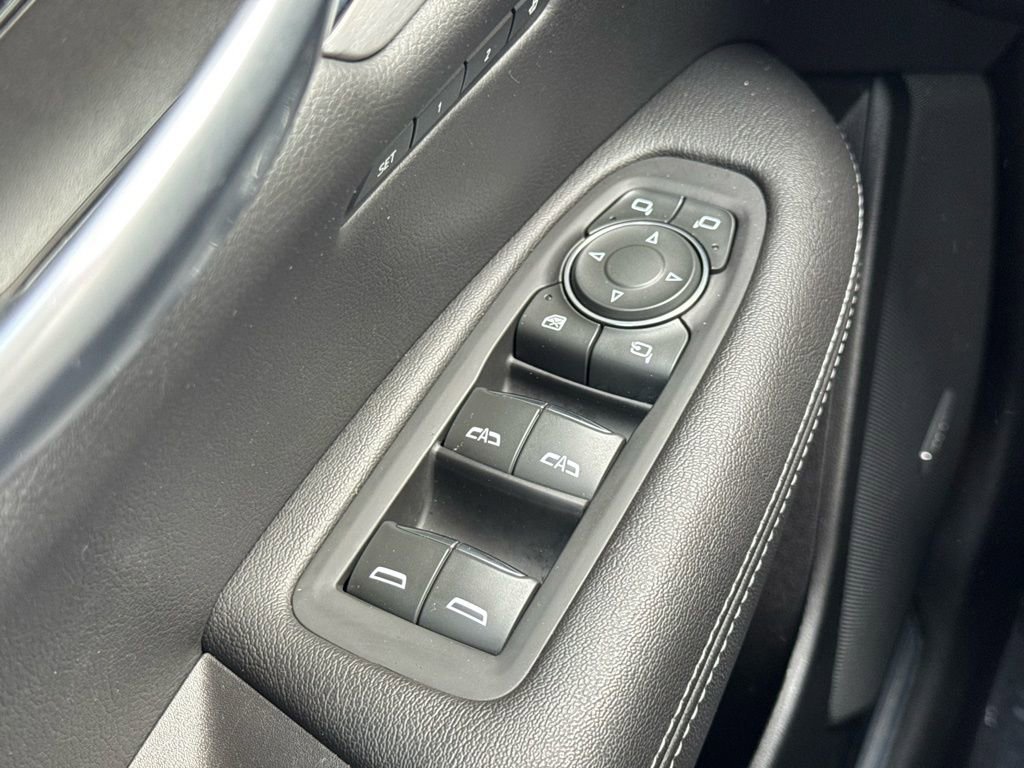 Used 2023 Cadillac XT5 Premium Luxury w/ LPO, Floor Liner Package image 29