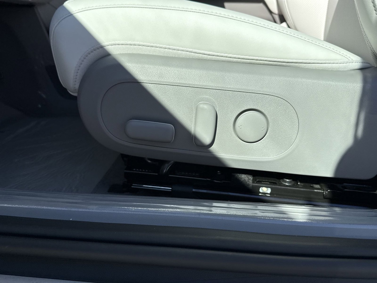 New 2025 Hyundai Ioniq 6 Limited image 14