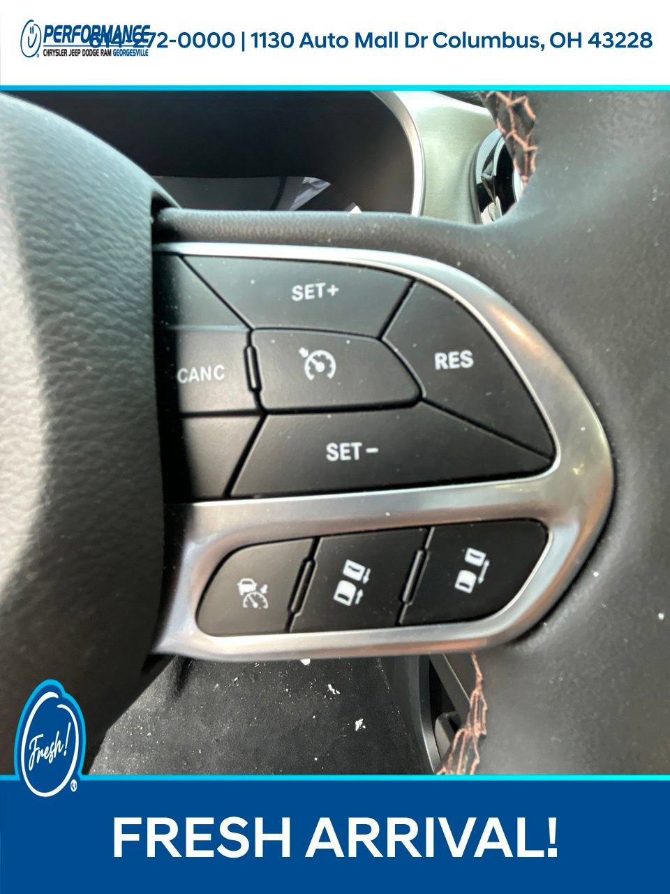 Used 2024 Chrysler Pacifica Pinnacle FWD image 20