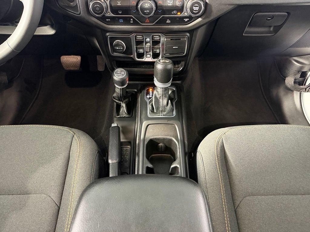 Used 2024 Jeep Wrangler Unlimited AWD/4WD image 17