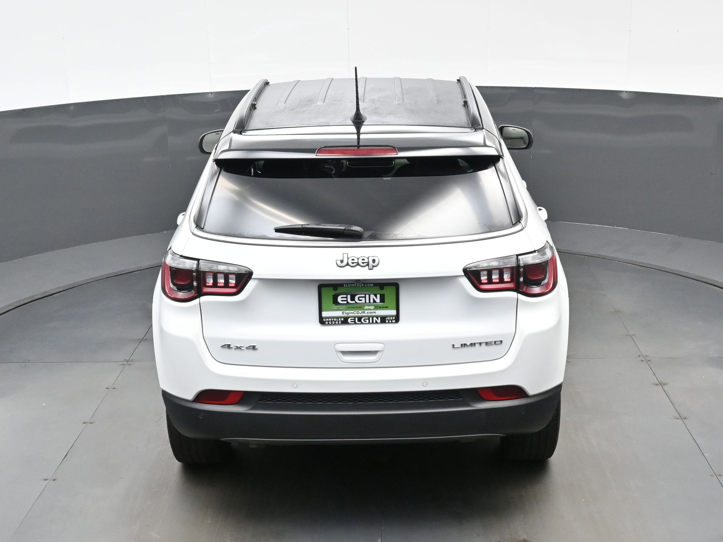 Used 2024 Jeep Compass Limited image 35