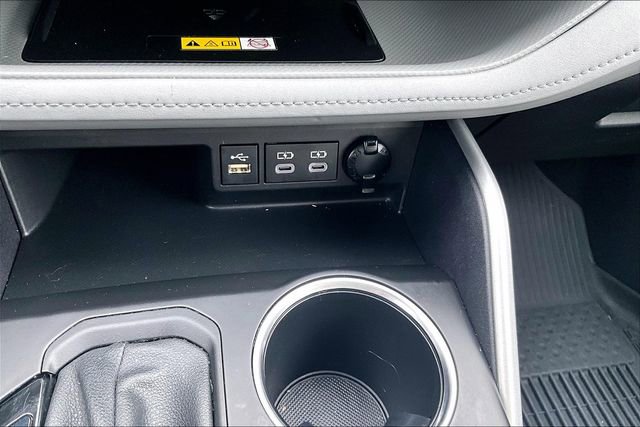 Used 2023 Toyota Highlander XLE image 17