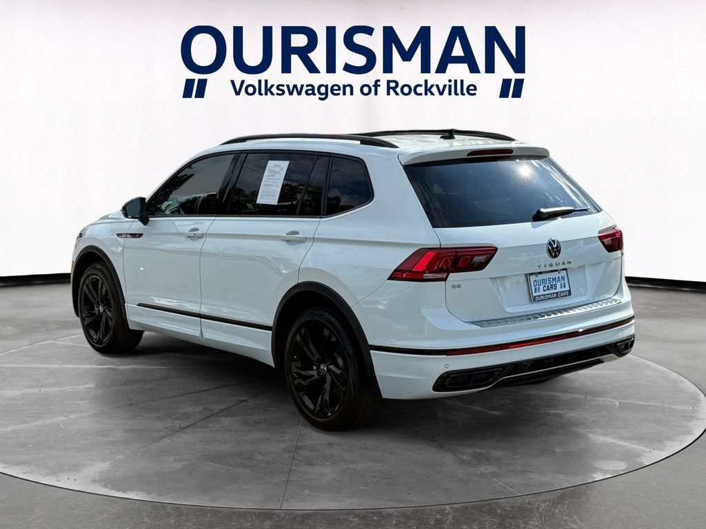Used 2023 Volkswagen Tiguan SE R-Line FWD image 4