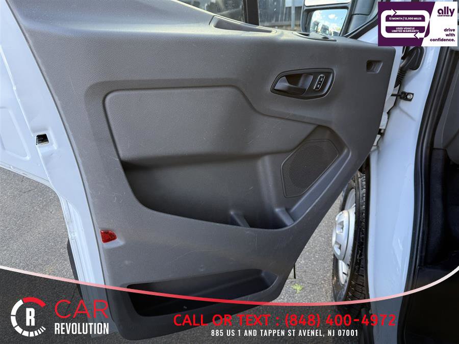 Used 2023 Ford Transit 250 Medium Roof AWD image 21