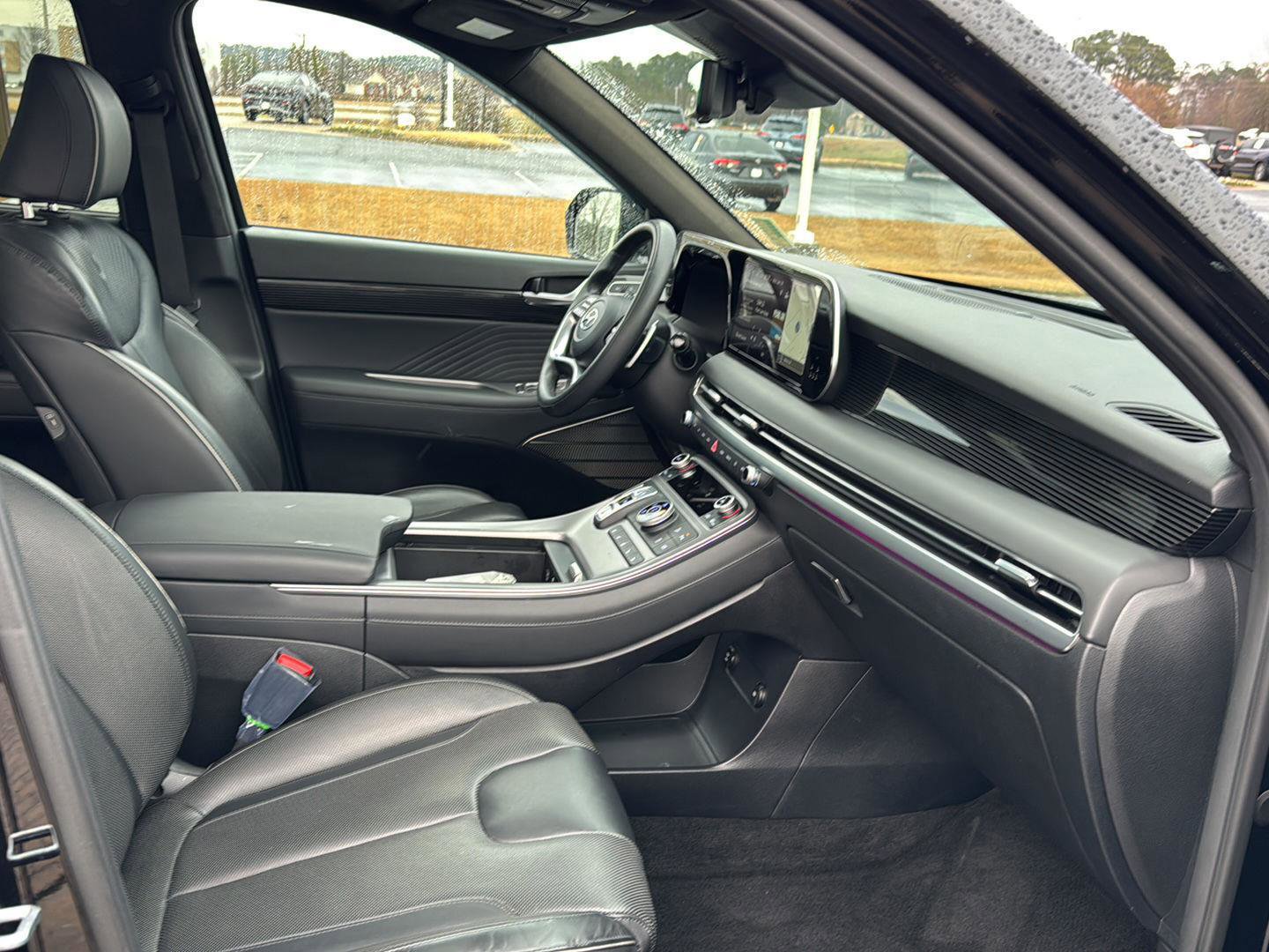 Used 2024 Hyundai Palisade Calligraphy image 10