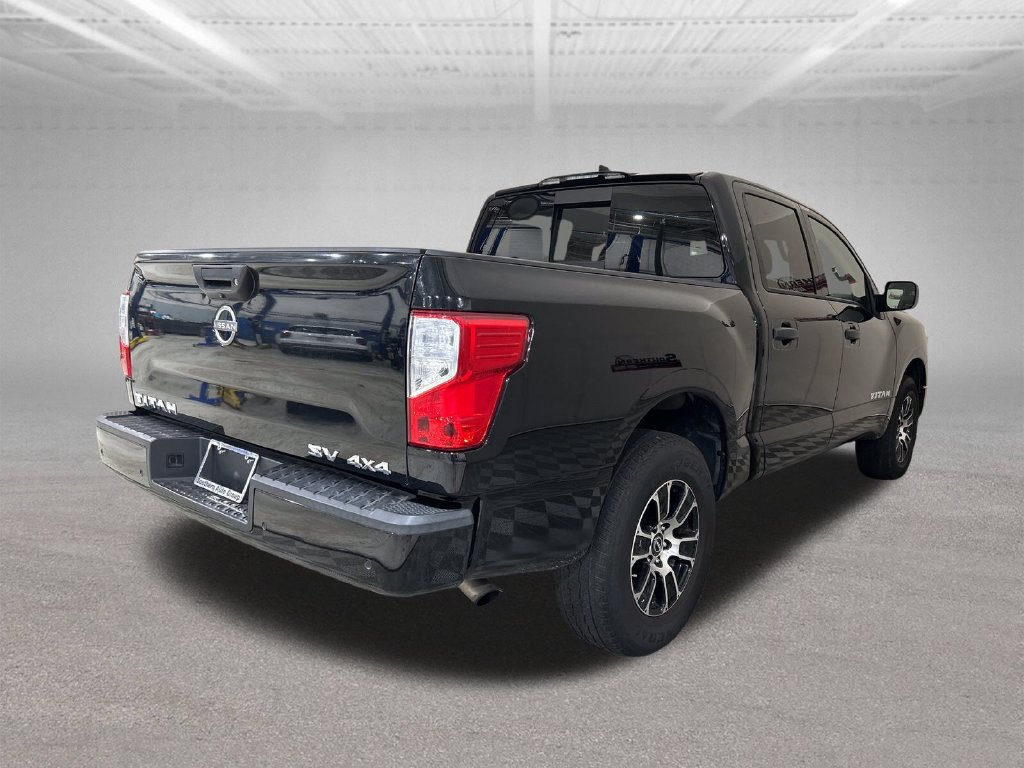 Used 2023 Nissan Titan SV AWD/4WD image 7