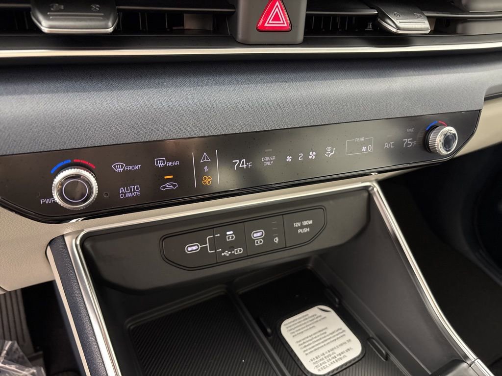 New 2026 Kia Carnival EX FWD image 39