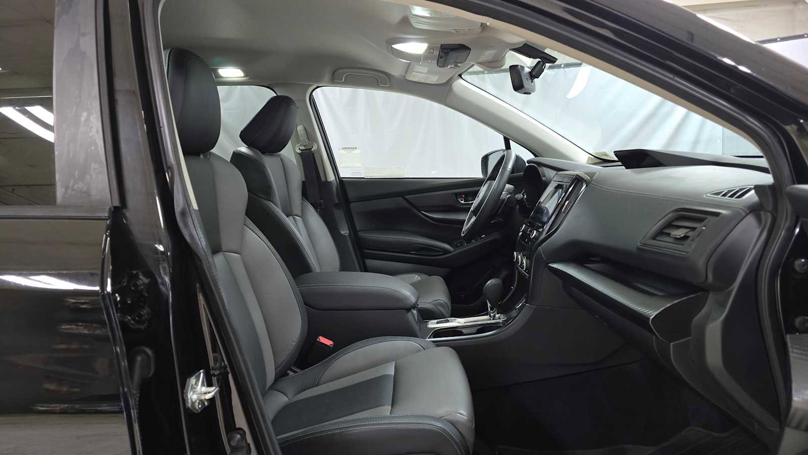 Used 2022 Subaru Ascent Onyx Edition image 10