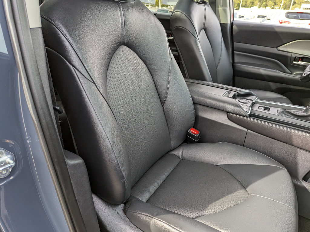 Used 2025 Toyota Grand Highlander AWD image 34