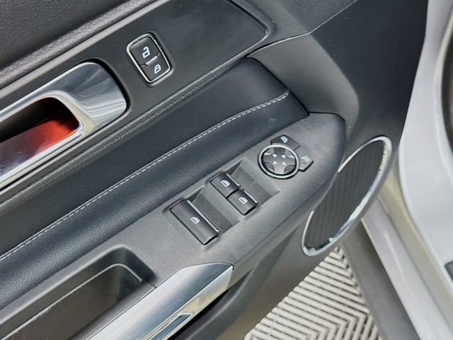 Used 2020 Ford Mustang Premium image 18