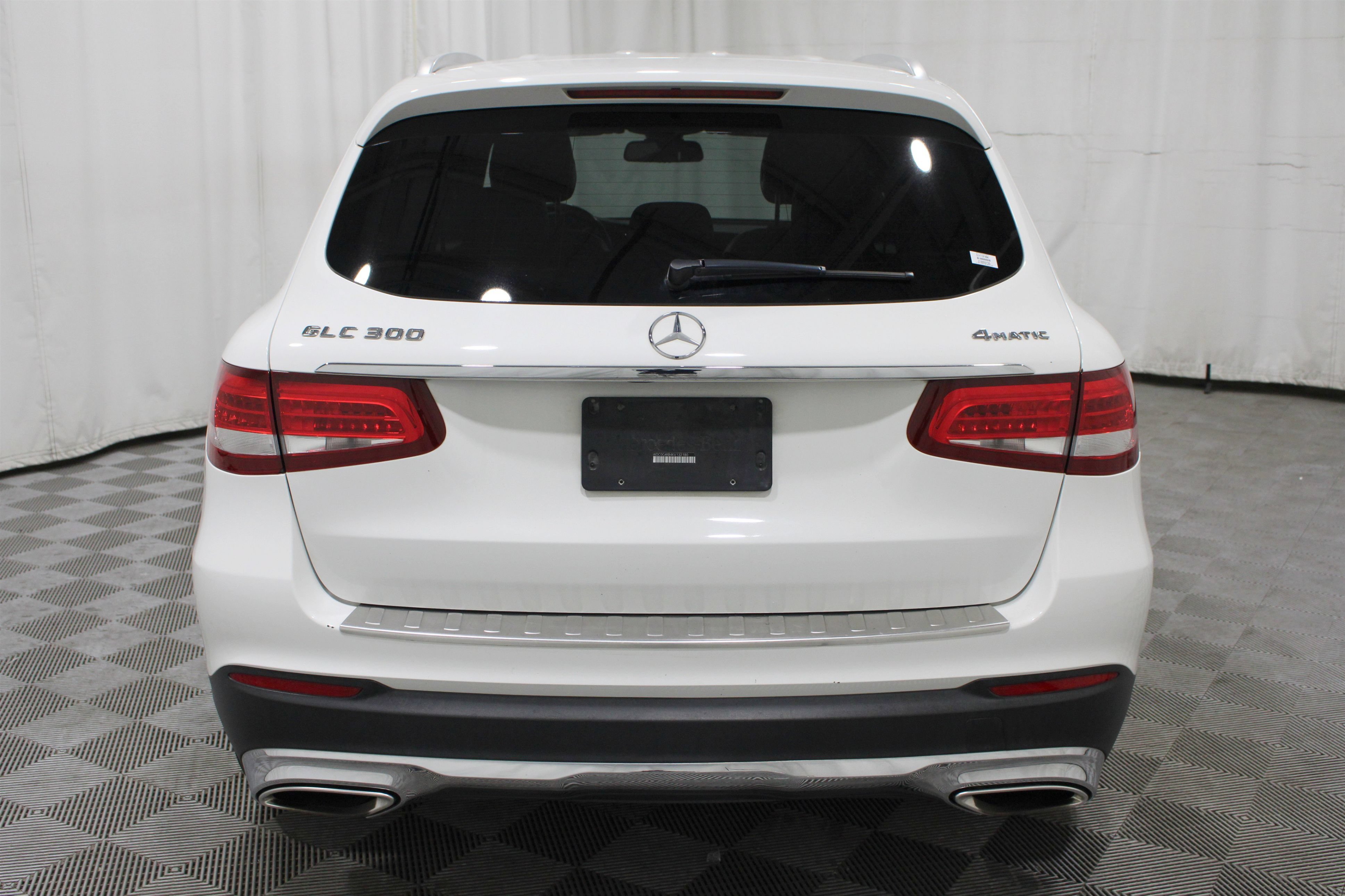 Used 2019 Mercedes-Benz GLC 300 4MATIC image 32