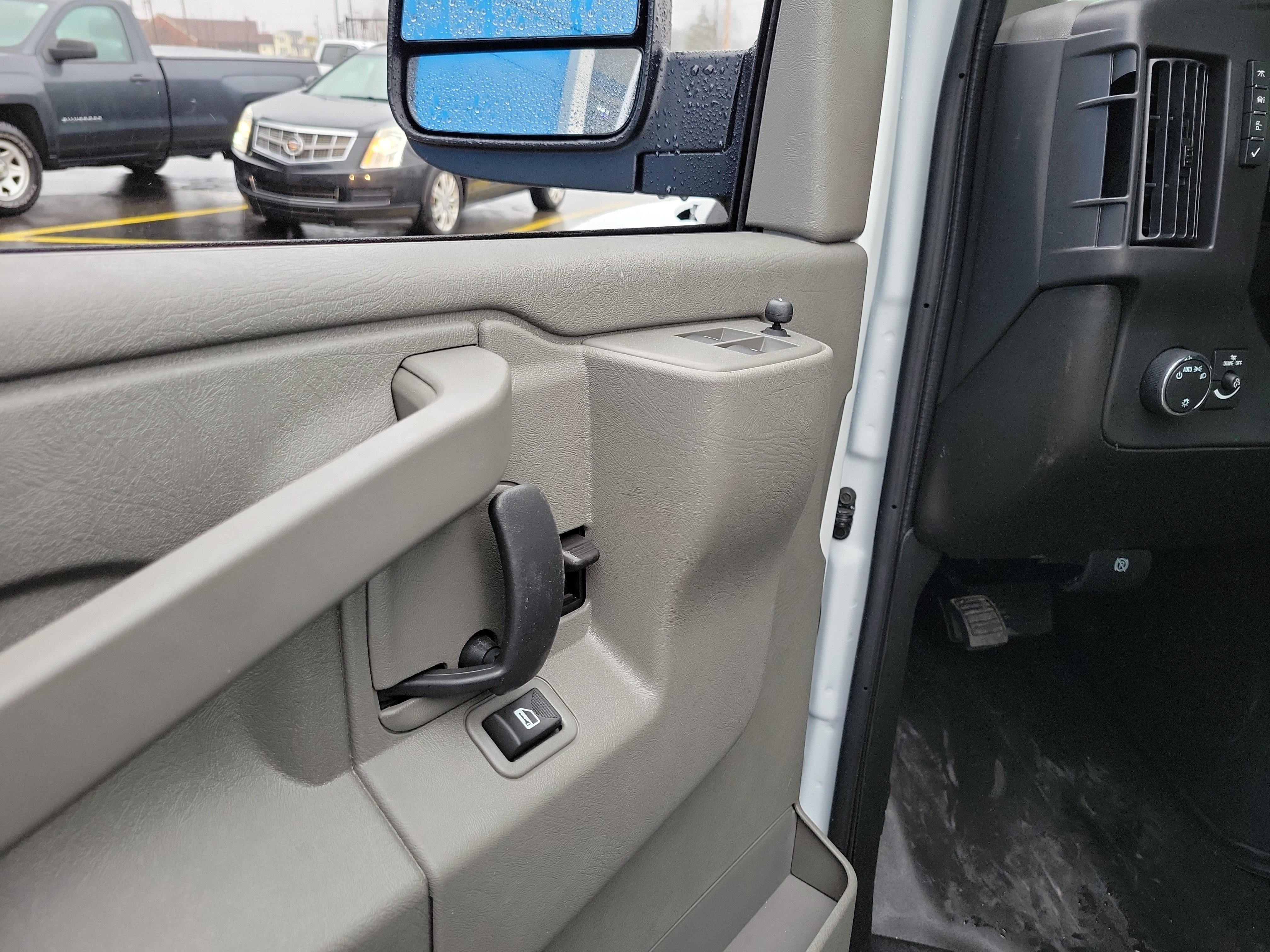 New 2025 Chevrolet Express 3500 Extended w/ Driver Convenience Package RWD image 18