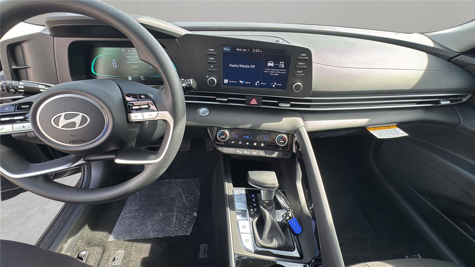New 2026 Hyundai Elantra Blue FWD image 17
