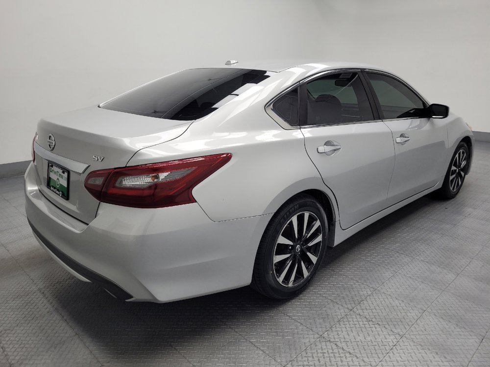 Used 2018 Nissan Altima 2.5 SV FWD image 9