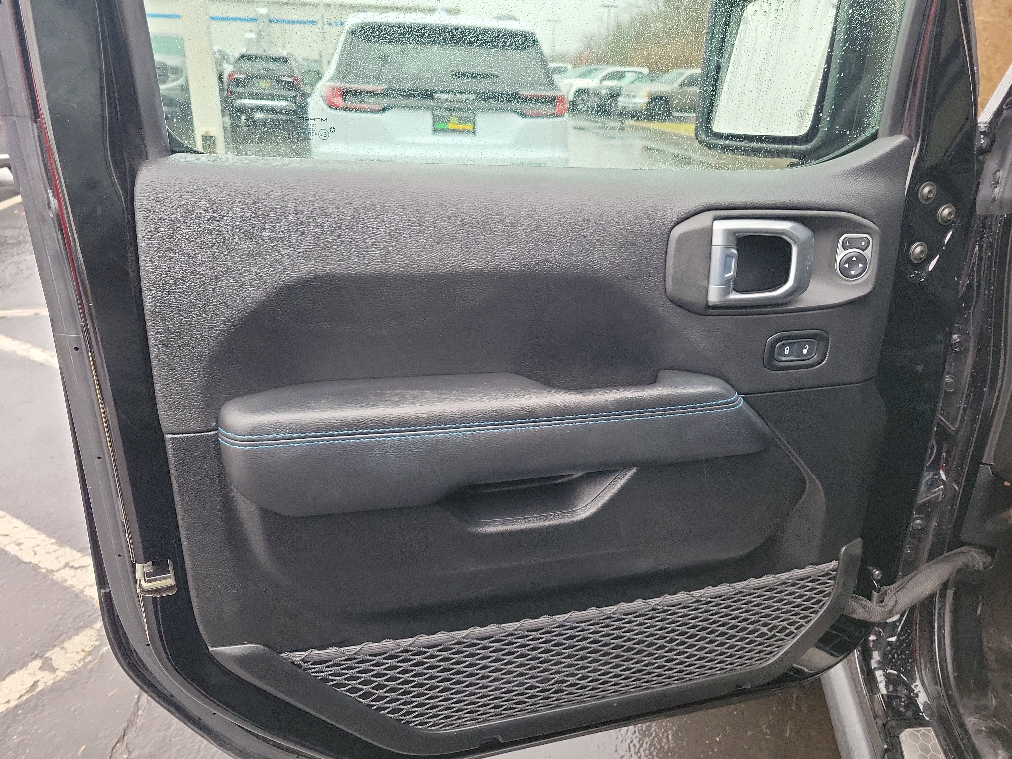Used 2021 Jeep Wrangler Unlimited Rubicon 4xe w/ Cold Weather Group image 14