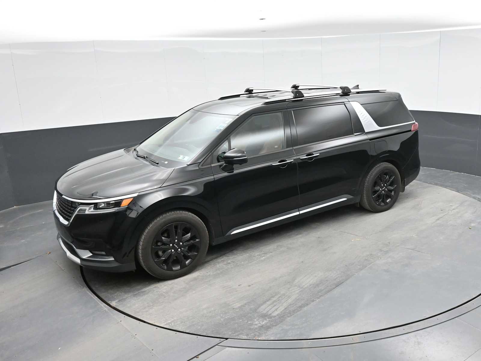 Used 2022 Kia Carnival SX Prestige FWD image 39
