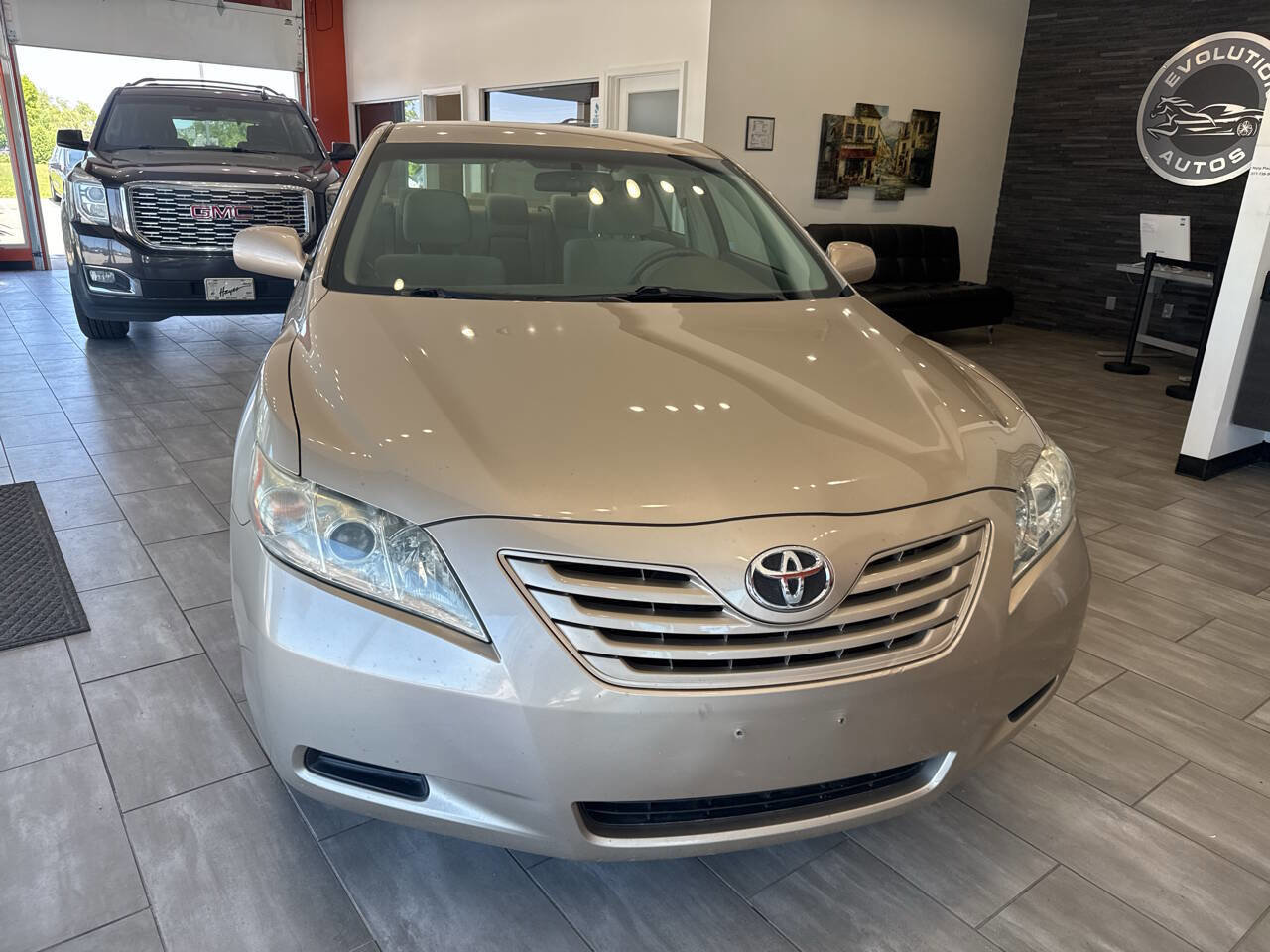 Used 2009 Toyota Camry XLE FWD image 3