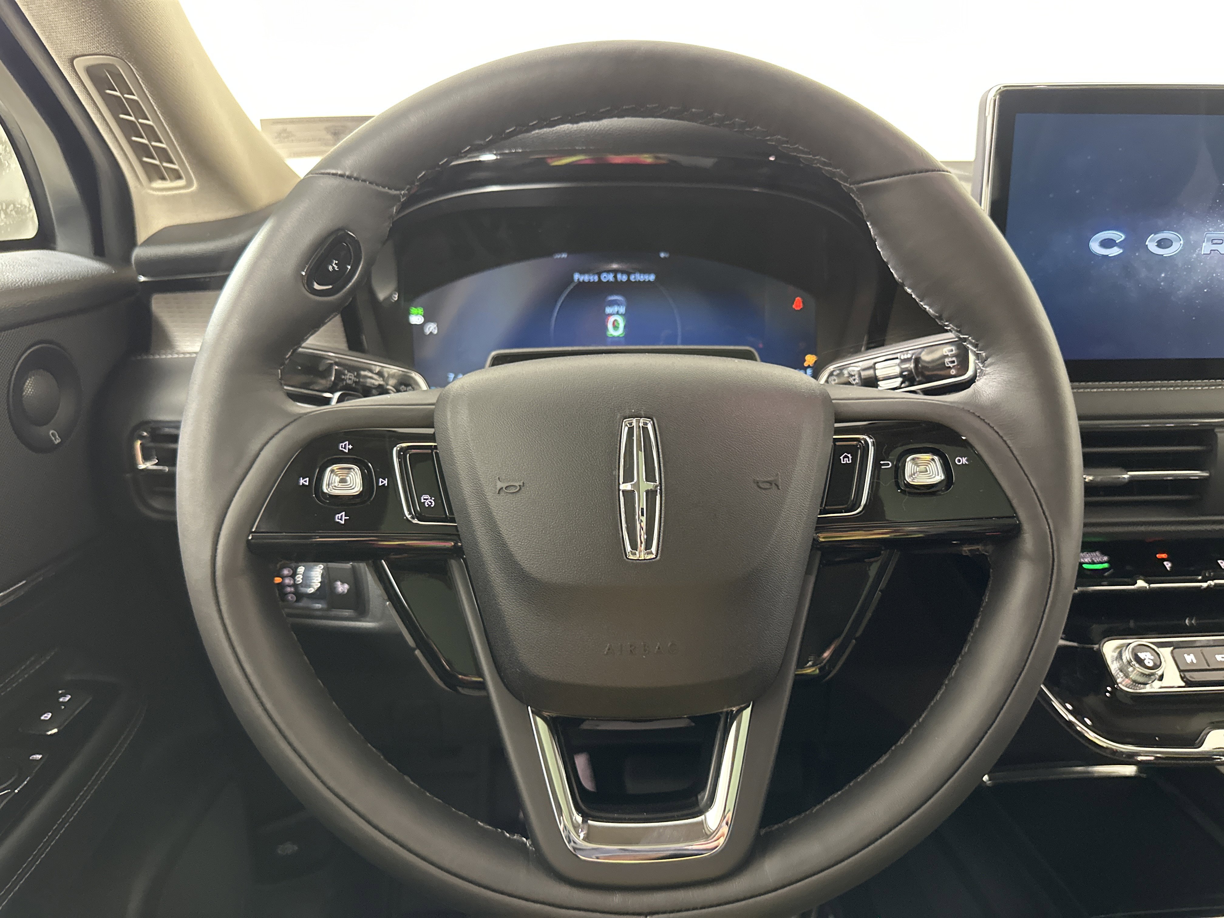 New 2026 Lincoln Corsair Reserve image 12