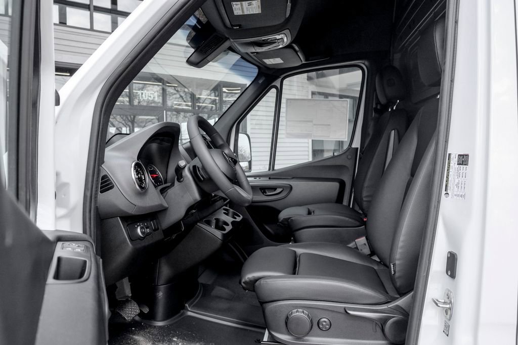 New 2025 Mercedes-Benz Sprinter 2500 image 12