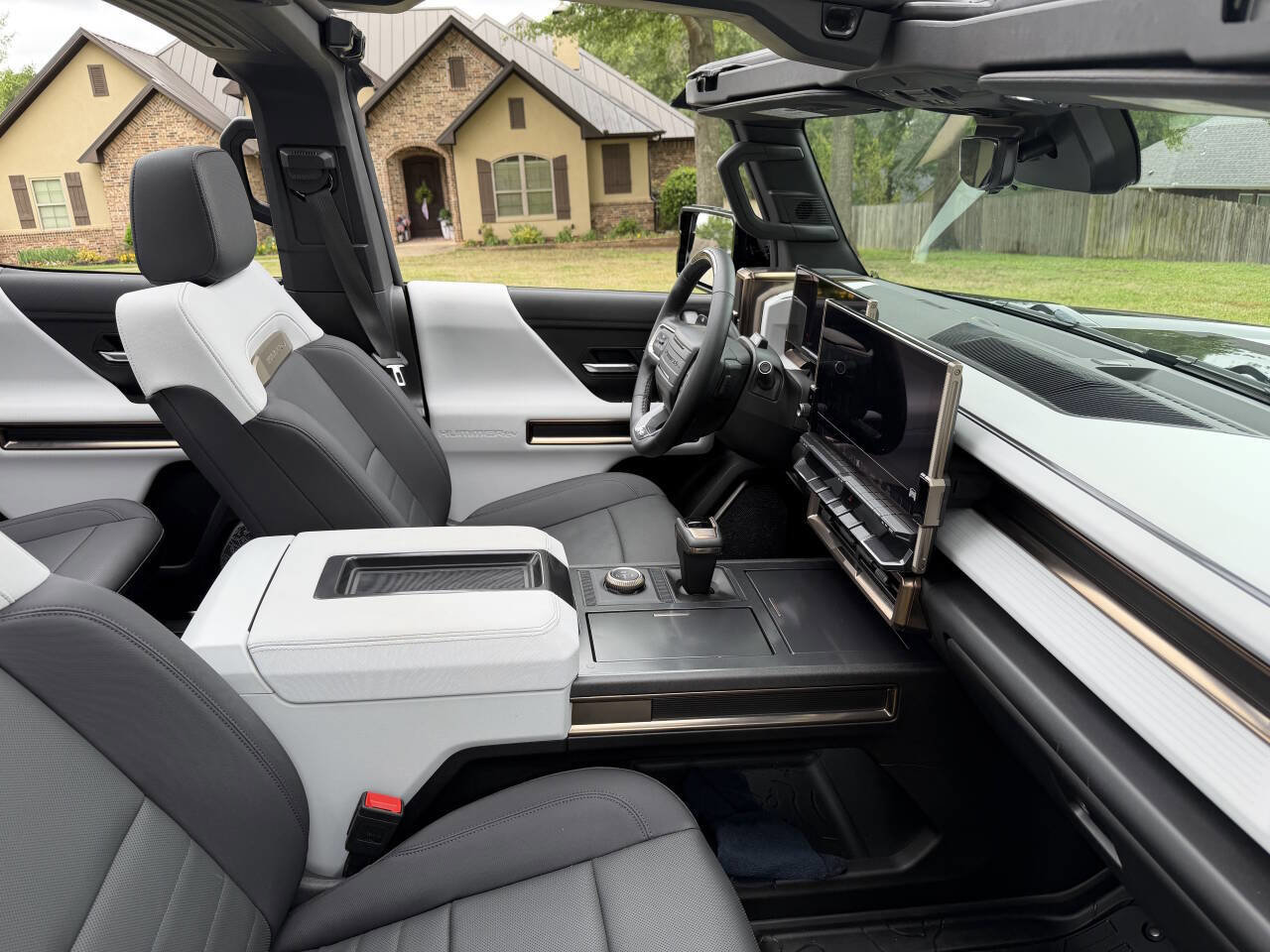 Used 2025 GMC Hummer EV 2X AWD/4WD image 8
