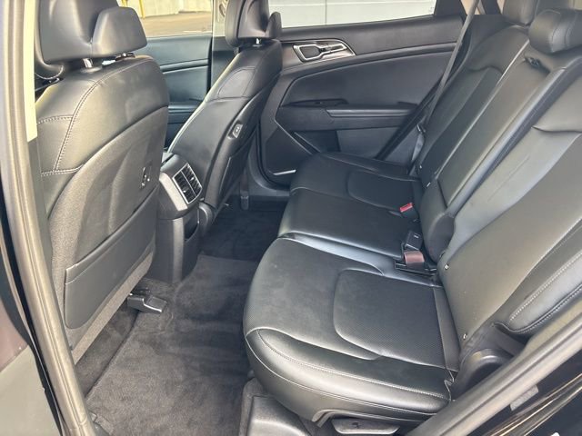 Certified 2024 Kia Sportage EX image 29
