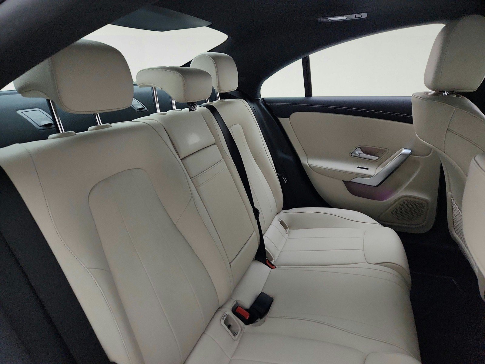 Certified 2023 Mercedes-Benz CLA 250 w/ Premium Package image 32