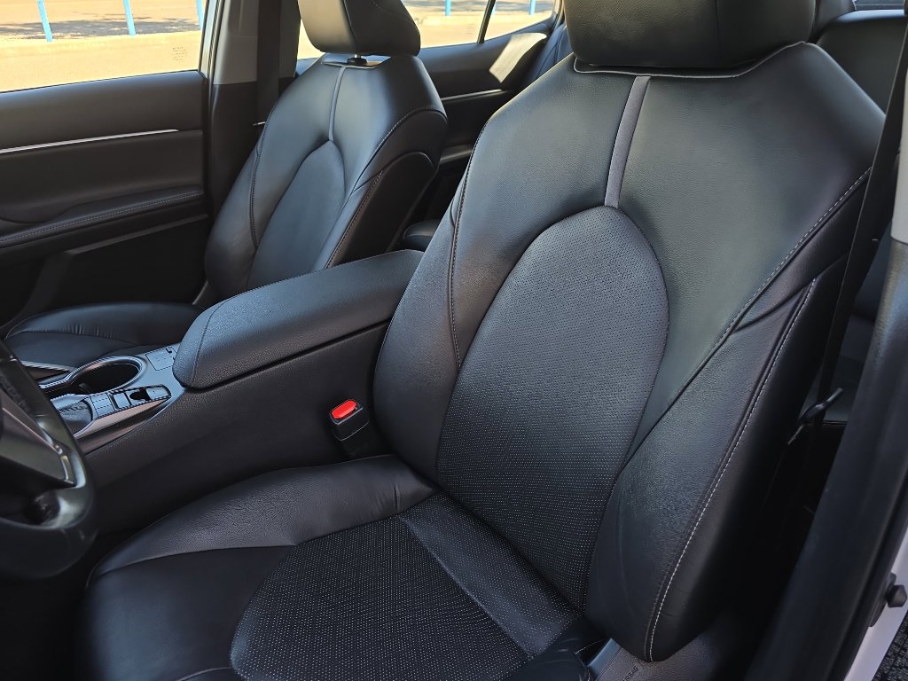 Used 2023 Toyota Camry XSE image 23