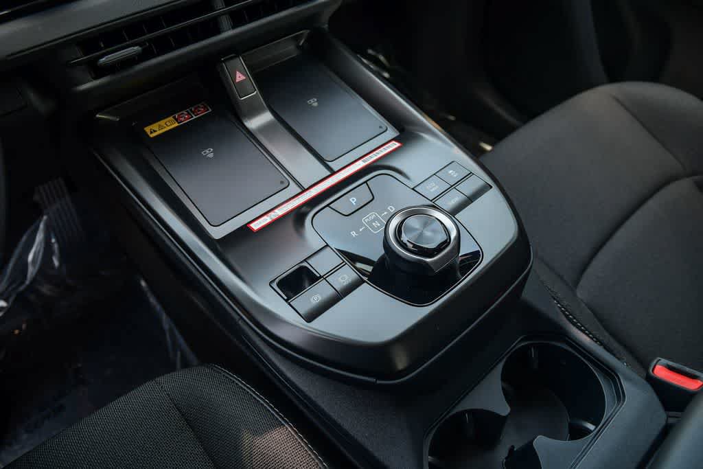 New 2026 Toyota C-HR AWD/4WD image 19