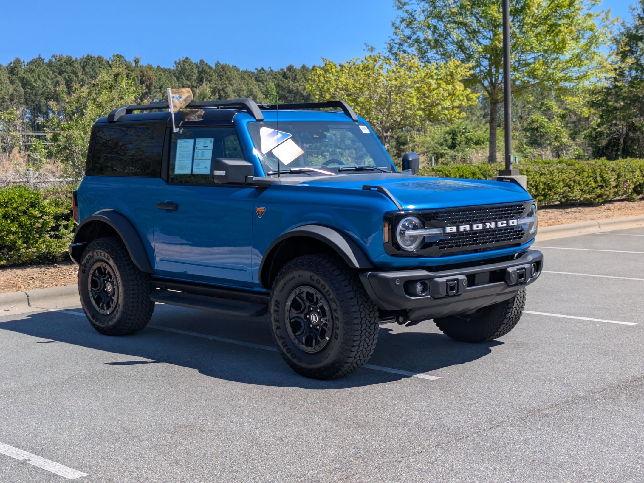 Certified 2025 Ford Bronco Badlands AWD/4WD image 1