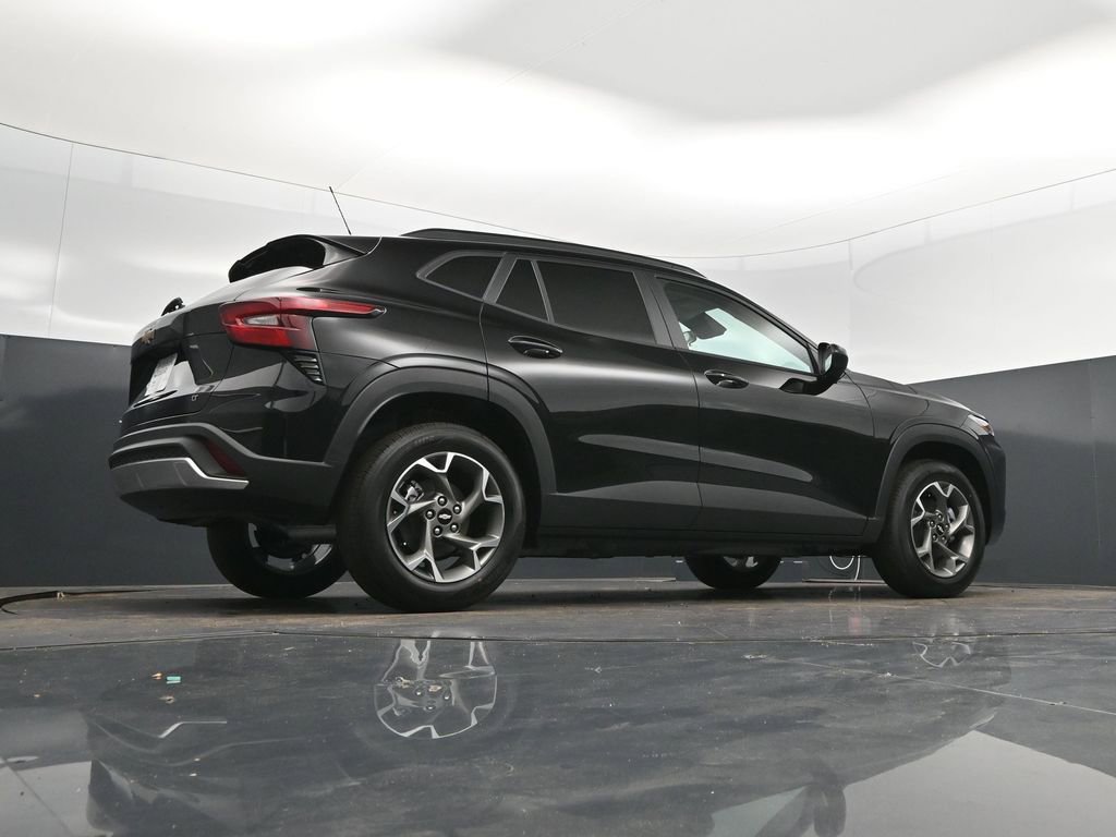 New 2026 Chevrolet Trax LT w/ LT Convenience Package FWD image 42