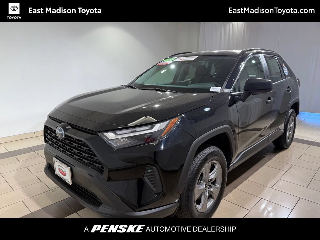 Certified 2024 Toyota RAV4 LE AWD/4WD image 1