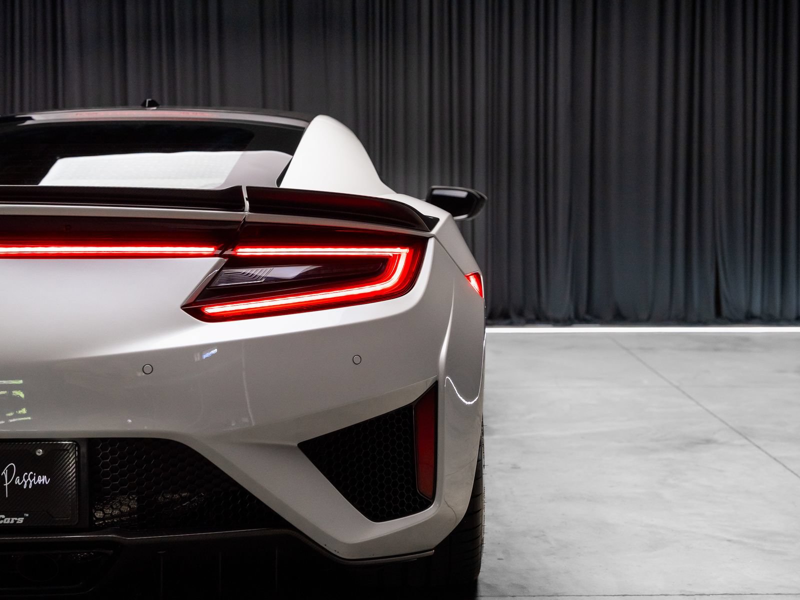 Used 2017 Acura NSX AWD/4WD image 40