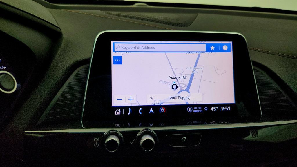 Used 2021 Cadillac CT4 V w/ Technology Package image 19