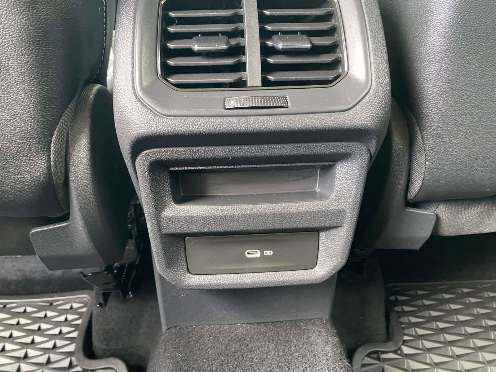 Certified 2022 Volkswagen Taos SEL AWD/4WD image 24