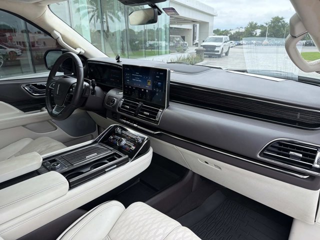 Certified 2024 Lincoln Navigator L Black Label AWD/4WD image 20