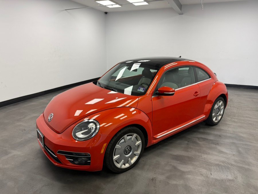 Used 2019 Volkswagen Beetle 2.0T SE w/ SE Premium Package FWD image 3