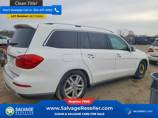 Used 2014 Mercedes-Benz GL 450 4MATIC w/ Lane Tracking Package image 4