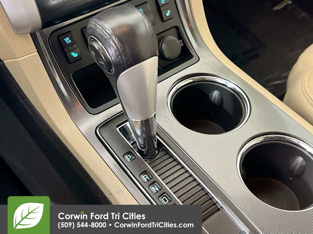 Used 2011 Chevrolet Traverse LTZ image 10