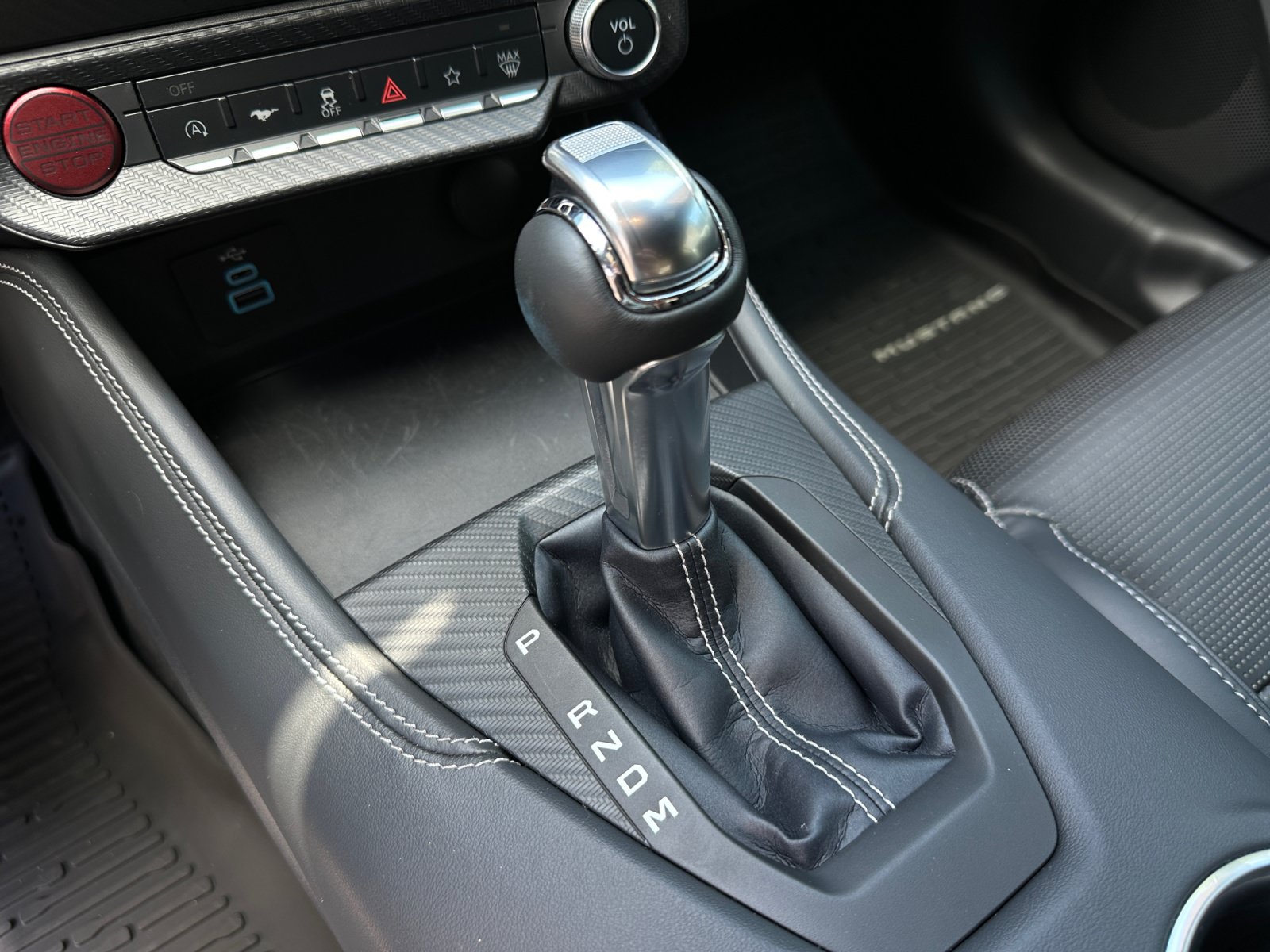 Used 2025 Ford Mustang GT Premium RWD image 29