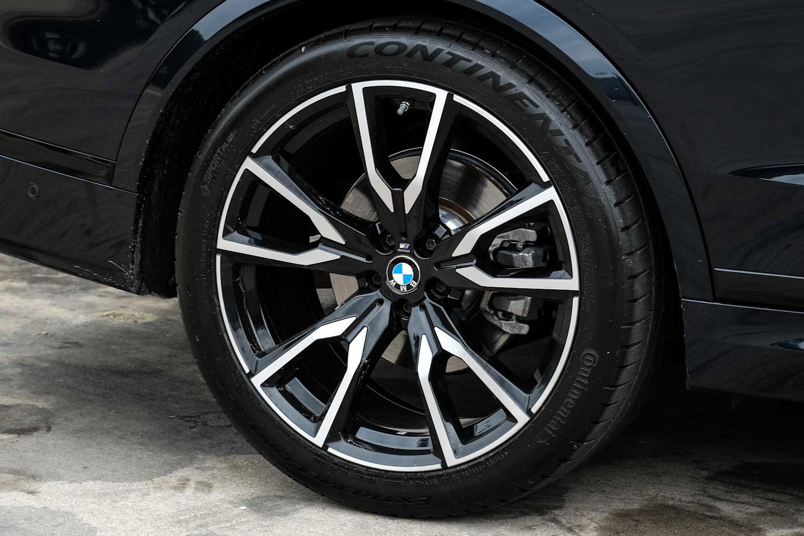 Used 2022 BMW X7 xDrive40i w/ M Sport Package image 61