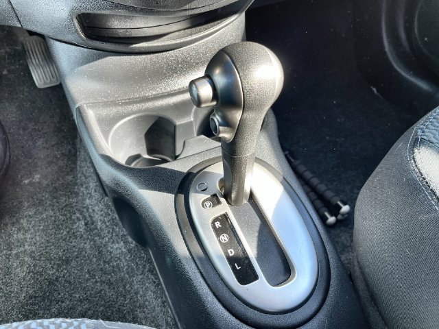 Used 2014 Nissan Versa Note SV FWD image 29
