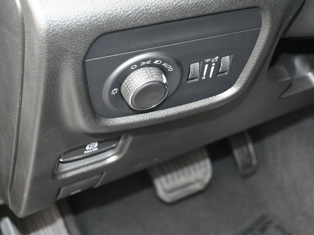 Used 2024 Jeep Grand Cherokee L Laredo image 21