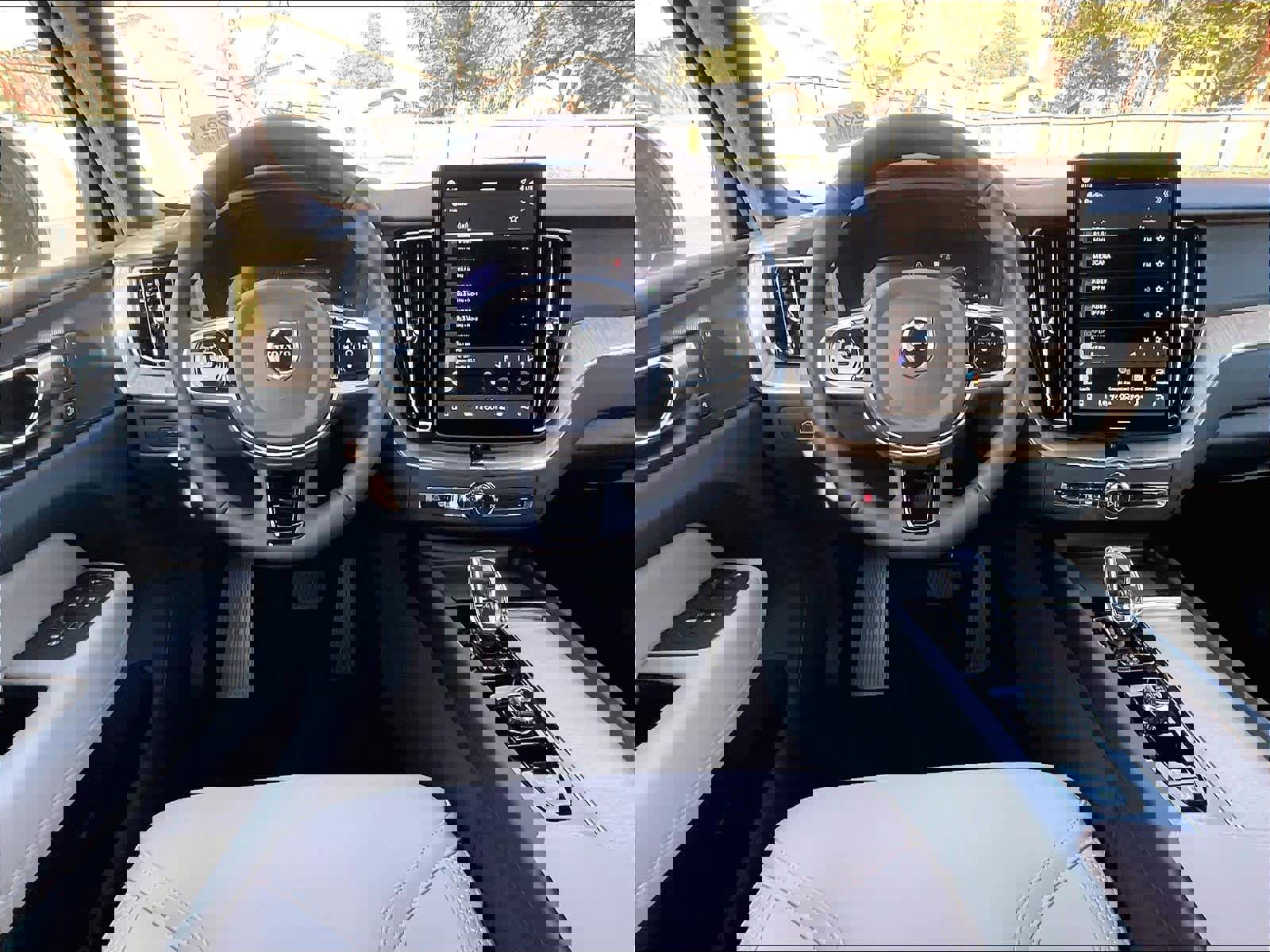 New 2026 Volvo XC60 T8 Plus w/ Protection Package Premier image 15