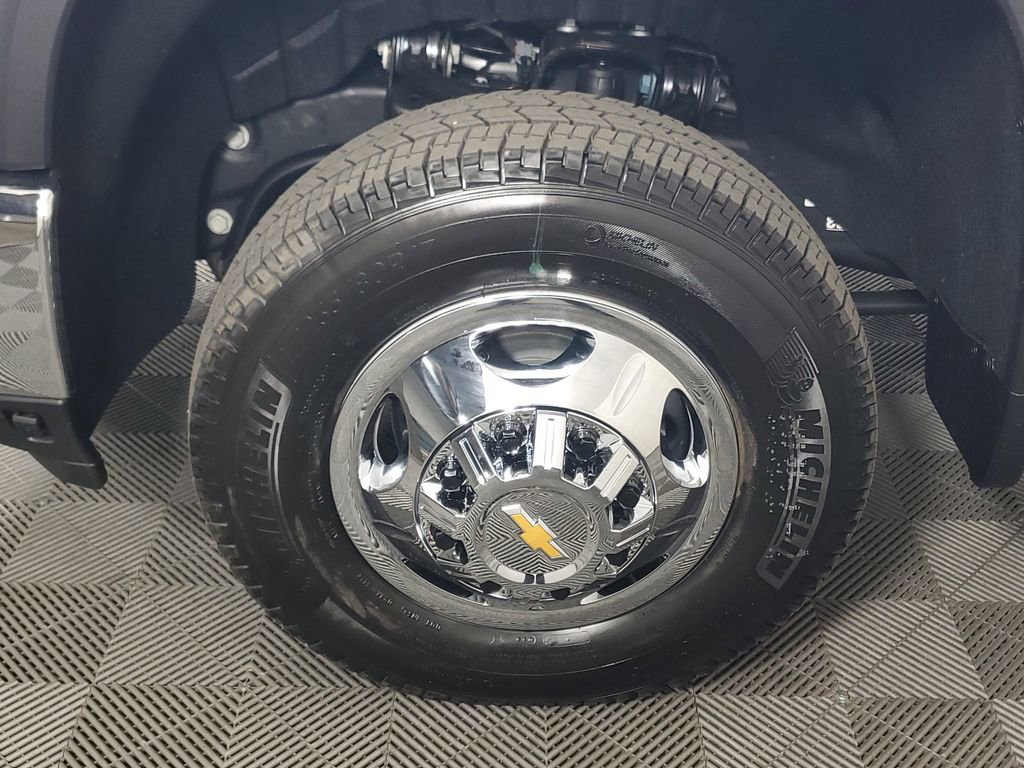 New 2026 Chevrolet Silverado 3500 LT w/ Convenience Package image 17