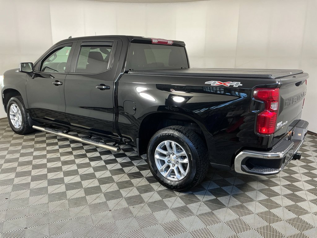Used 2022 Chevrolet Silverado 1500 LT AWD/4WD image 10