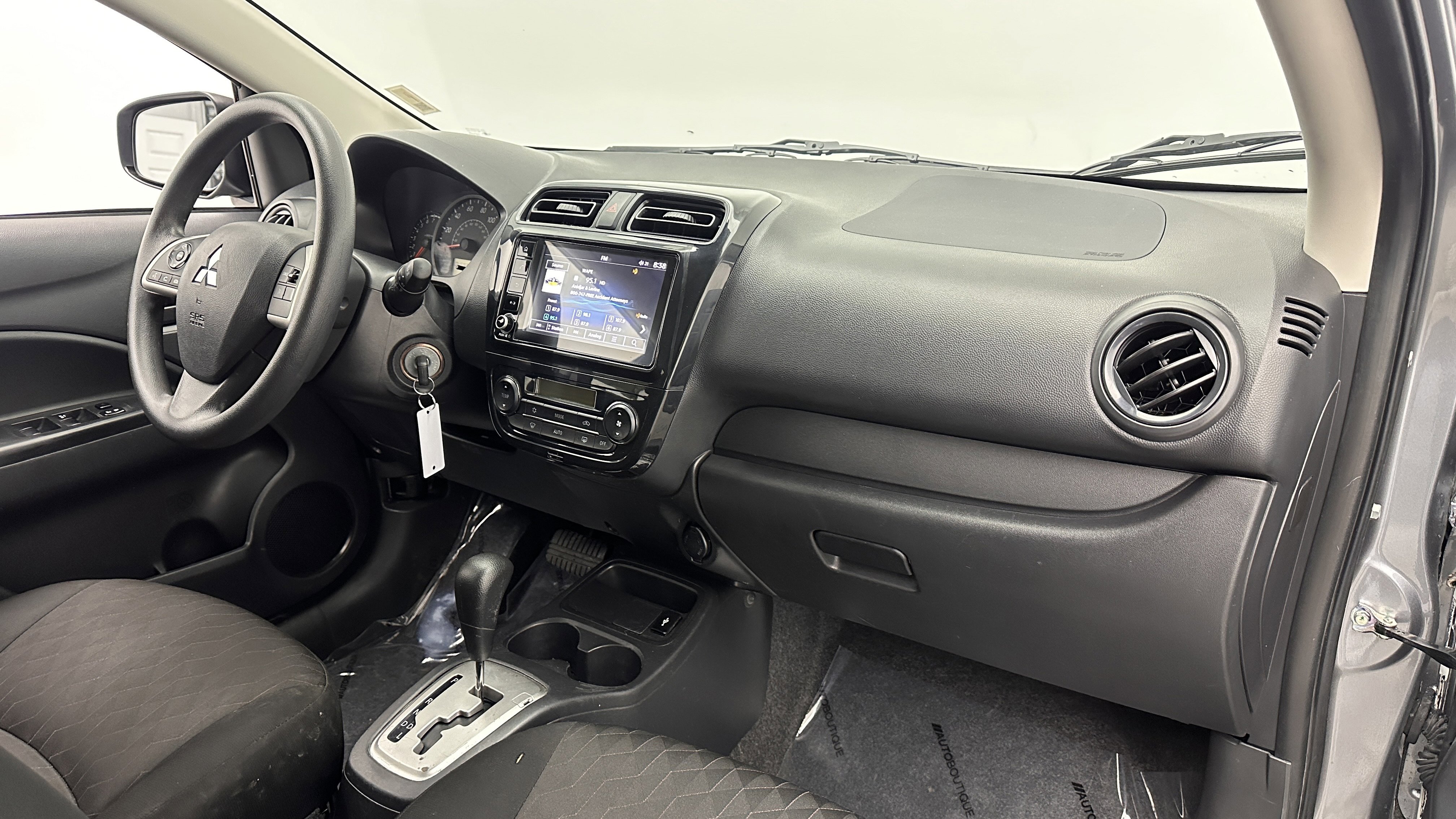 Used 2023 Mitsubishi Mirage ES image 31