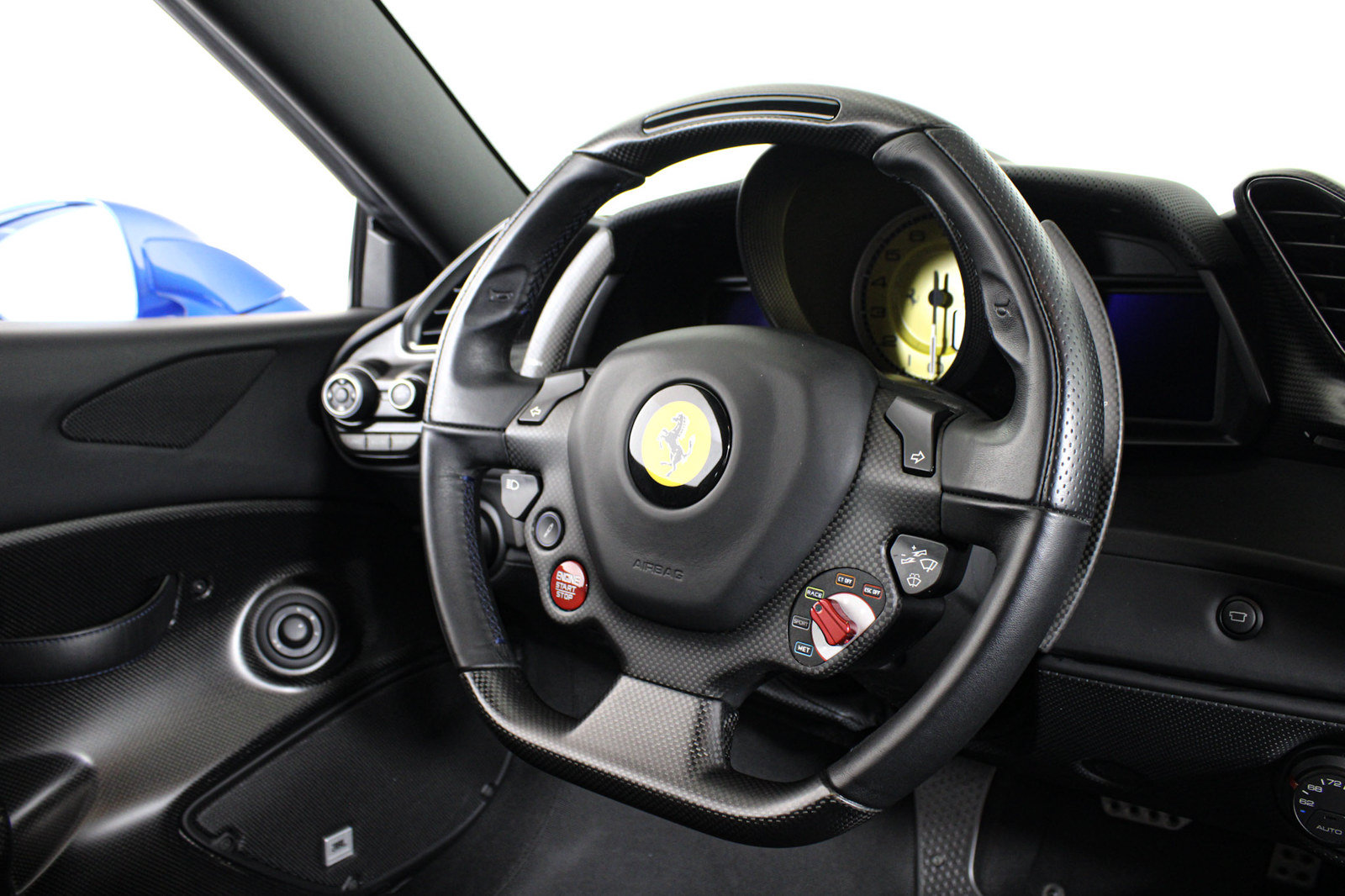 Used 2020 Ferrari 488 Pista Coupe RWD image 42