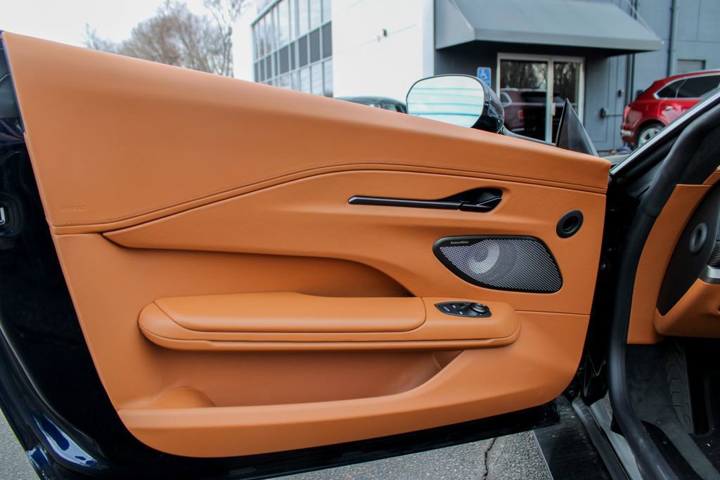 New 2026 Aston Martin V8 Vantage Convertible image 7