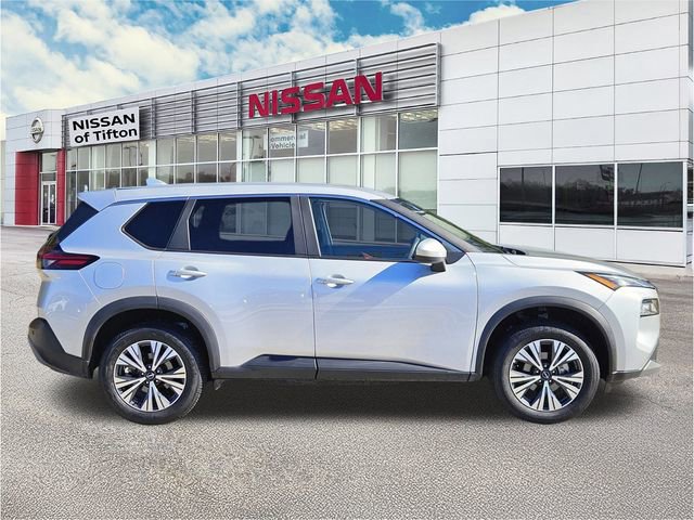 Certified 2023 Nissan Rogue SV image 3